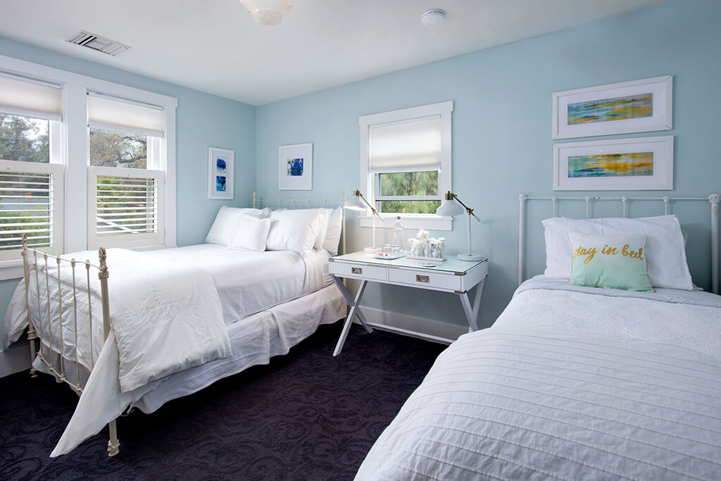 Cozy Retreat Room, CA/Lavender Inn, bed and breakfast
