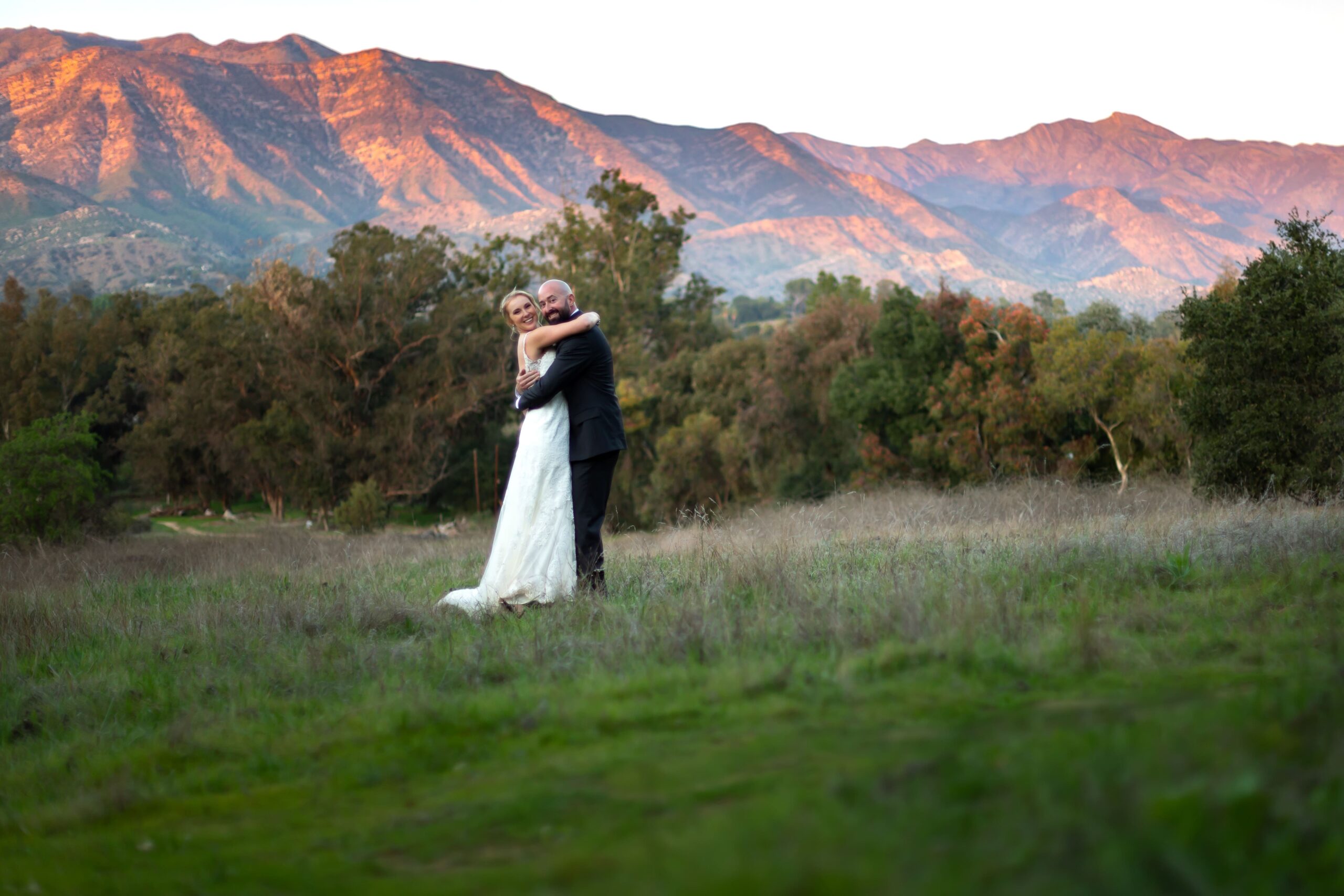 Experience Ojai Club House Tap Room, CA/Lavender Inn, bed and breakfast